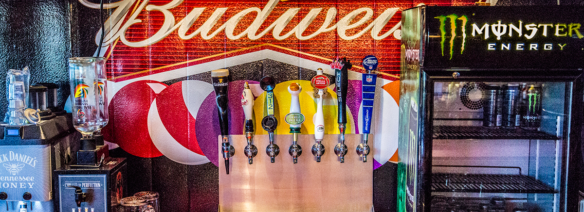 Hotshots Sports Bar and Grill