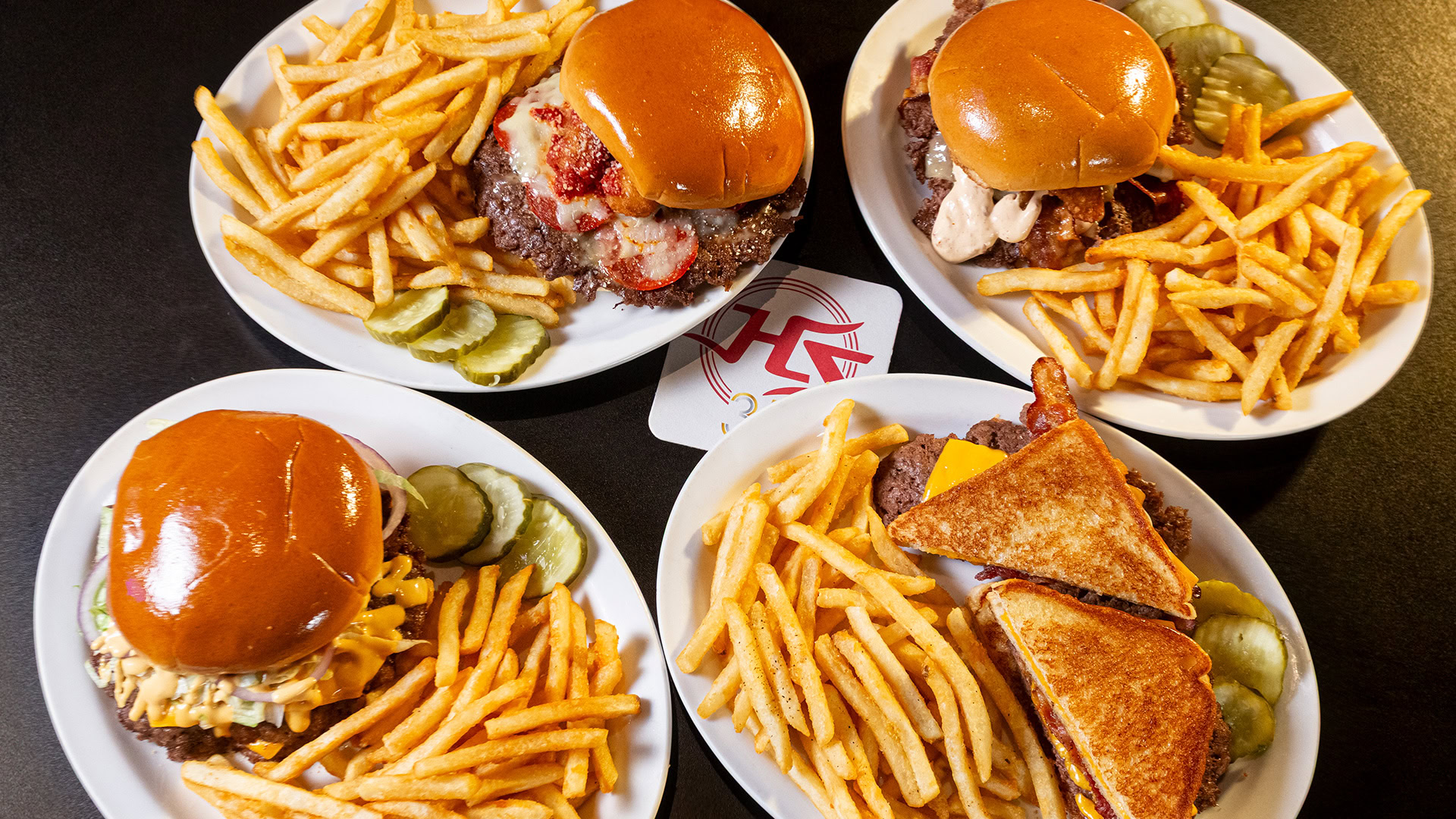 Hotshots Sports Bar Burgers