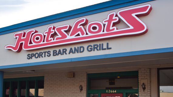 Hotshots Sports Bar & Grill Maryland Heights